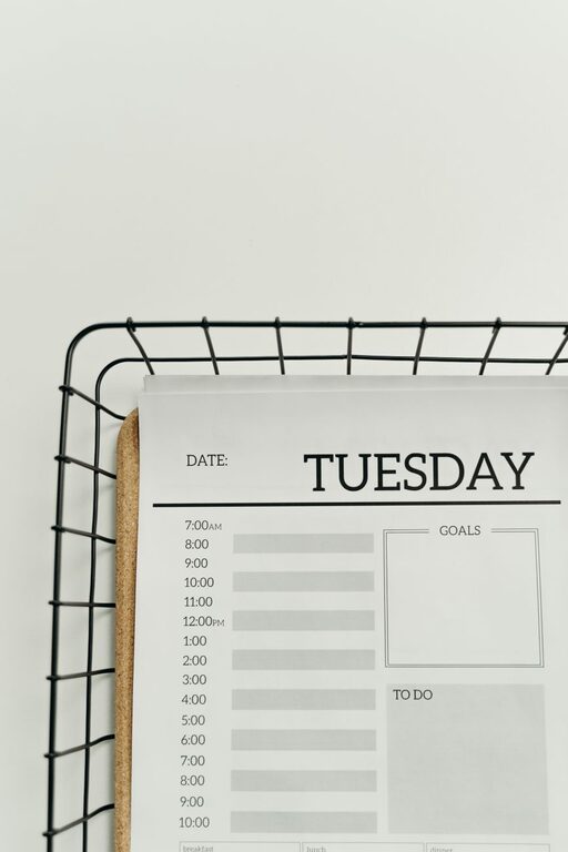 Simple Cleaning Schedule for the Whole Week to Keep Your Home Sparkling
